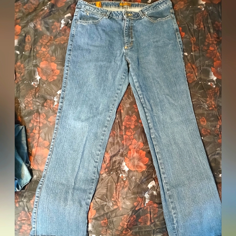 Aura Jeans